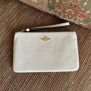 ✅Coach - White Wristlet Wallet!